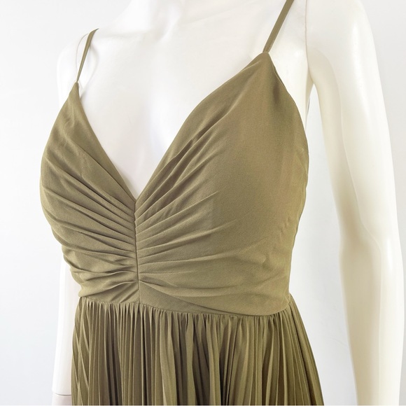 Fame & Partner Maxi Dress Olive Green Pleated V-Neck Spaghetti Strap Gown Size 4 - Picture 3 of 11
